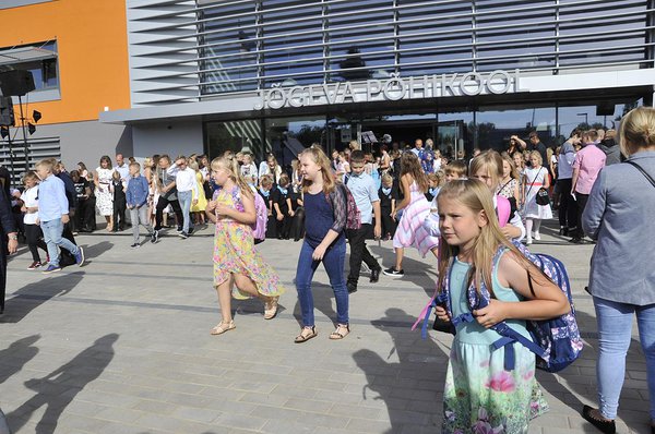 New building for Jõgeva primary school and town library opened on September 1